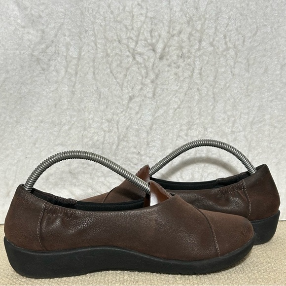 Clarks Cloudsteppers Womens Brown Sillian Jetay SlipOn Comfort Loafer Shoes SZ 7 - Picture 6 of 11